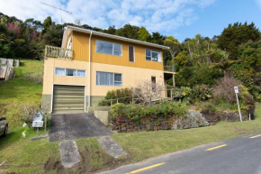 Knights Retreat - Paihia Holiday Home